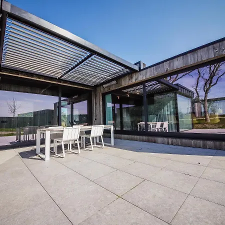 度假居 In Leuze For 7 Person *
