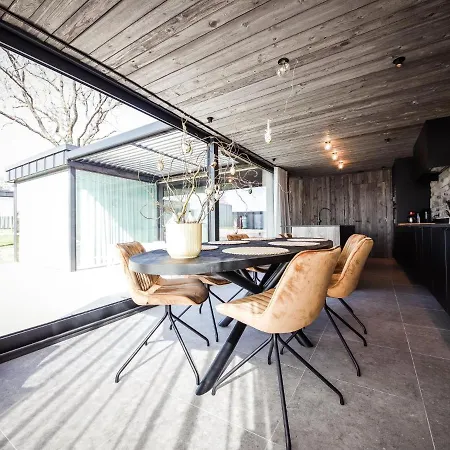 Maison Copine Super Modern Near